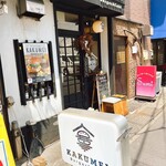 KAKUMEI Burger & cafe - 【お店の外観】