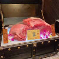 西麻布 焼肉 X - 宝箱から出てきた但馬牛･但馬玄