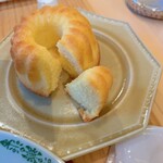 喫茶はちや - まなみさんのバニラケーキ  クグロフ 