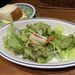ナポリの下町食堂 - セットのサラダ&フォカッチャ