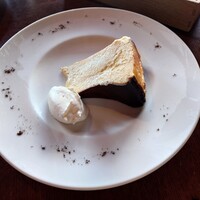 The lounge on the water - 