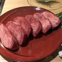 お肉屋 けいすけ 三男坊 - 