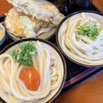 Udon Takashima - 食べくらべ 700円
                        （釜玉小とかけうどん小のセット）
                        野菜盛天 230円
                        ちくわ天 130円