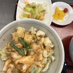 名物げそ天丼と自家製うどん お多福 - 