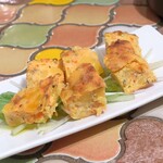 トリワイン ＰＩＫＯＳＨＨＨＵ - インカの目覚めと人参のベイクドポテト