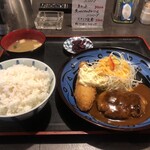かみんぐ - 魚フライタルタル&ハンバーグセット¥850
