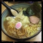 わんたんめん 680円