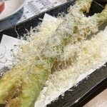 天ぷらとワイン 小島 - アスパラのチーズがけ！