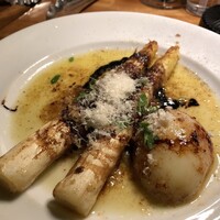 カルネジーオ イースト - 