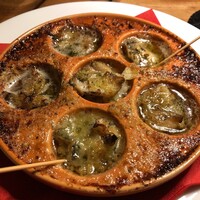 カルネジーオ イースト - 