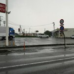 大伸工業 - このミニストップの南側には大きなパチンコ屋さんが有る交差点を大信方面に進みます！