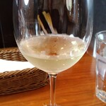 街角グラス - お代わりワイン