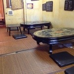 とうがらし - 韓国の民芸品、ラデンテーブル（貝殻でつくった）があり、その上に迷う事なく七輪をto put