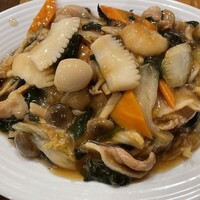 個室中華 頤和園 溜池山王店 - 