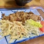 手打ちうどん 八え里 - 生姜焼きのアップ