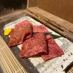 Tenkaichino Yakiniku Shoutaian - 特選焼物二種二切