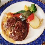 さがんれすとらん　志乃 - 伊万里牛ハンバーグ（食べかけですみません）