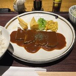 Dateya - 牛タンシチュー定食(1,300円)
                      牛たんシチュー･サラダ･麦ごはん･味噌汁