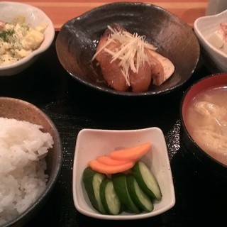 おばあちゃんの定食屋_0