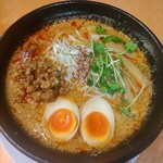 麺のあんまる + らーめん亨 - 背脂担々麺