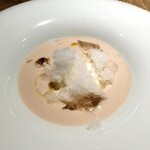 シャテーニュ - 桃のソースとマスカルポーネチーズムース