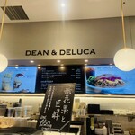 DEAN & DELUCA CAFE - 