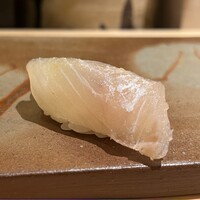 鮨 三國 - 平目昆布〆