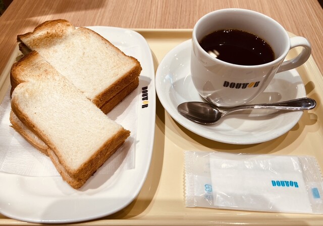 Doutor Coffee Shop Fujita Hoken Eisei Daigaku Byoin Gairaito Ten photo 2