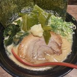 Hassashiya - 豚骨塩ラーメン