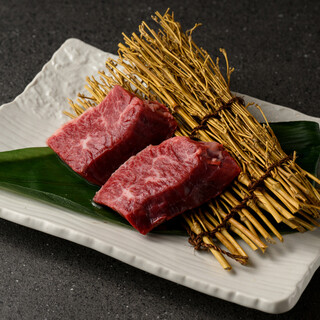 We use Kagoshima Black Beef, the best Wagyu beef in Japan.