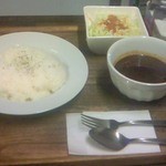 アソ ヴィレッジ カフェ - Tajカレー。激辛を選択。サラダついてきます
