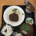 Takazen -  メンチカツ定食とチョットのカレー