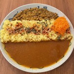 カレーの店 八月 - 八月カレー(キーマあいがけ)