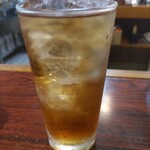 丸千葉 - ウーロンハイ。正しい下町酒場仕様の濃さ！