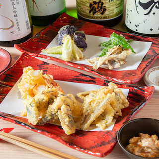 Enjoy ``Kinpura'' and ``Ginpura'' Tempura made using traditional methods.