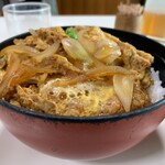 藤や - かつ丼（横から）