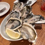 魚とワインはなたれThe Fishand Oysters - 