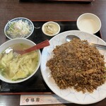 Chuugoku Kateiryouri Koufukuen - 豚角煮チャーハン＋ワンタンスープ