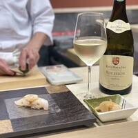 京都 鮨 もと樹 - ヒラメには白ワイン！
