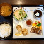 お肉とスイーツ 服部 - ランチプレート