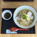 沖縄そば まるかみ - まるかみそば（ちぢれ）