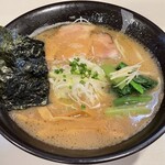 麺屋 侍 - 料理写真:鶏豚濃厚らーめん