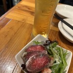 大眾美食酒館YAMATO 船橋店 - 這天的開胃菜是胸肉生火腿沙拉。常常會只端上很多生火腿。
