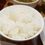 キッチン ブルー グローブ - ご飯大盛りのアップ