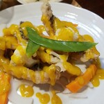 キッチン ブルー グローブ - タカサゴフリットのアップ