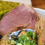 極麺 青二犀 - 極上の具材たちさ