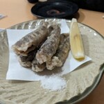 Darekare - メヒカリの唐揚げ。甘め天つゆに鬼おろしも味変に添えてありました。外食じゃないとなかなか美味しく食べられないのでメニューにあるとつい頼んでしまう。