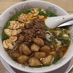 ラーメン縁屋 - にんにくゴロゴロら～めん935円