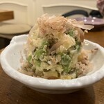 Sake Obanzai Niku Yadokari - 枝豆と塩昆布のポテサラ　　550円