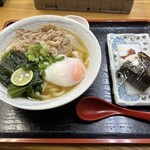 うどん市場 - 市場うどん 小 (温) 890円、おにぎり 130円
      2023年9月8日